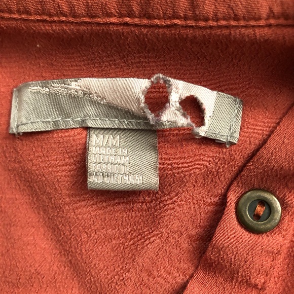 Button Down - Picture 4 of 5